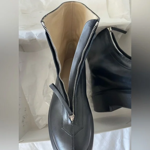 The Row Leather Combat Ankle Boots Size 41 Like New - Picture 9 of 16
